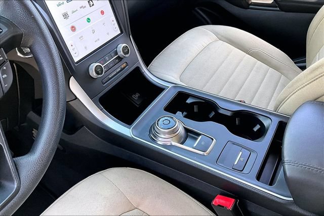 2022 Ford Edge SE - Photo 17