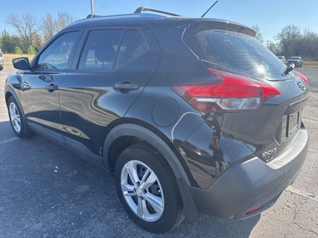 Used 2019 Nissan Kicks S