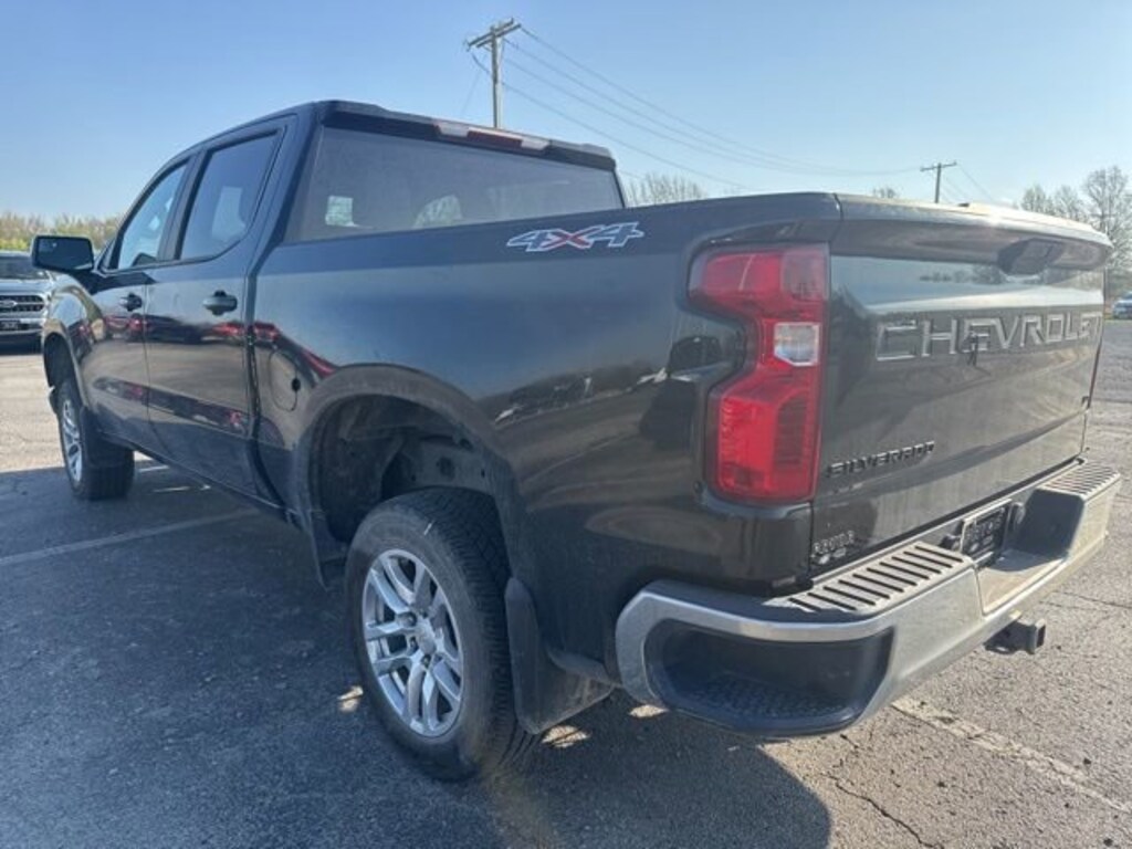 Used 2021 Chevrolet Silverado 1500 LT Truck