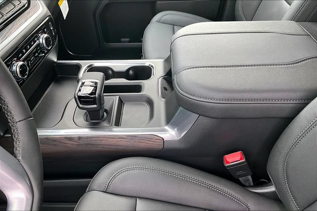 2026 GMC Sierra 1500 SLT - Photo 8