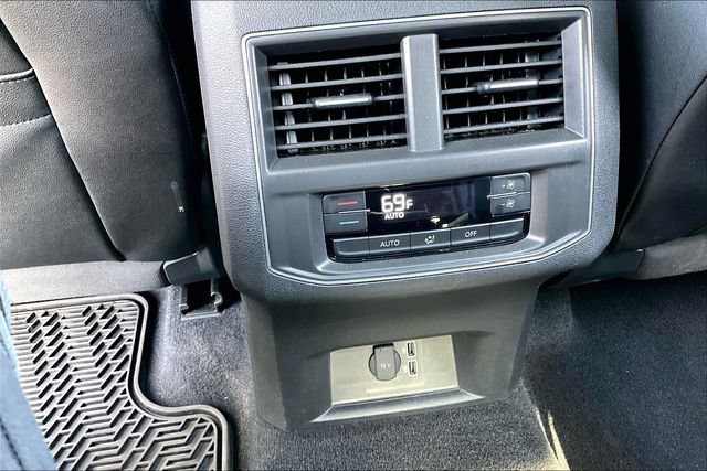 2019 Volkswagen Atlas SE w/Tech - Photo 10