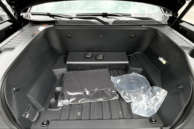 2026 GMC Sierra EV Elevation - Photo 11