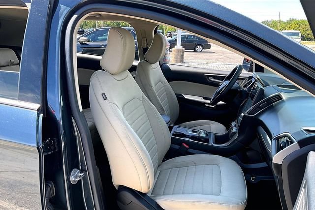 2022 Ford Edge SE - Photo 28