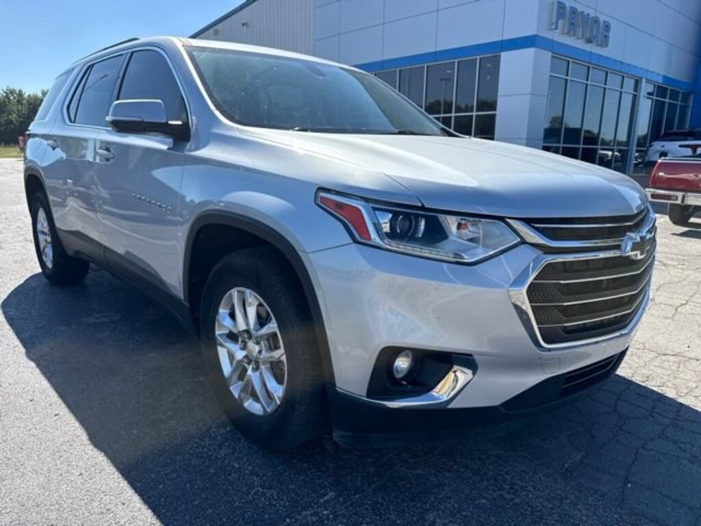 Used 2021 Chevrolet Traverse LT Cloth SUV