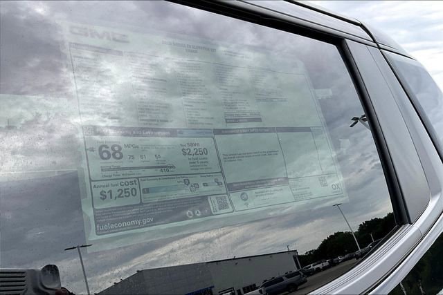 2026 GMC Sierra EV Elevation - Photo 14