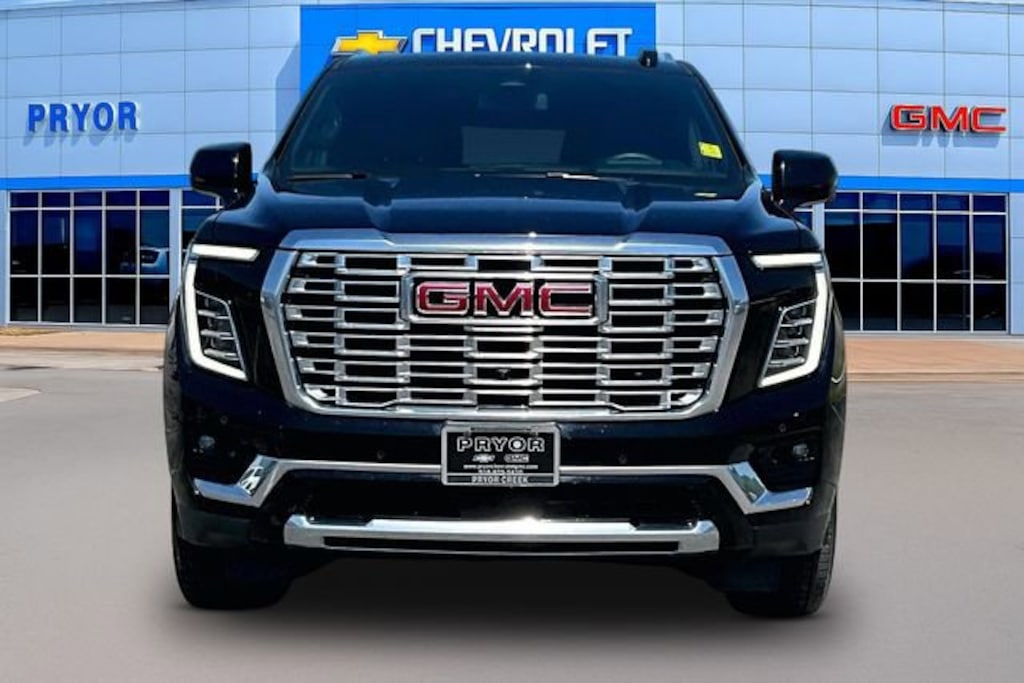 Used 2025 GMC Yukon XL Denali SUV