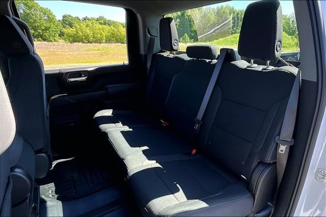 2026 GMC Sierra 2500HD Pro - Photo 10