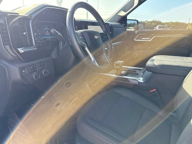2025 Chevrolet Silverado 1500 LT - Photo 12