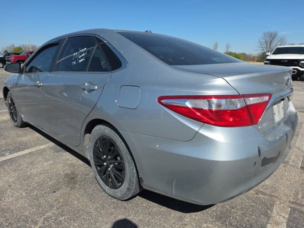 Used 2015 Toyota Camry Hybrid LE