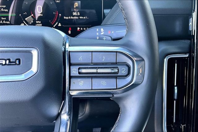 2025 GMC Yukon Denali - Photo 12