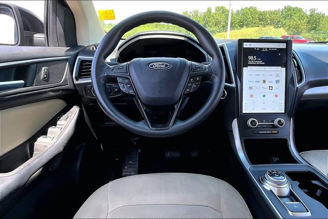 2022 Ford Edge SE - Photo 8