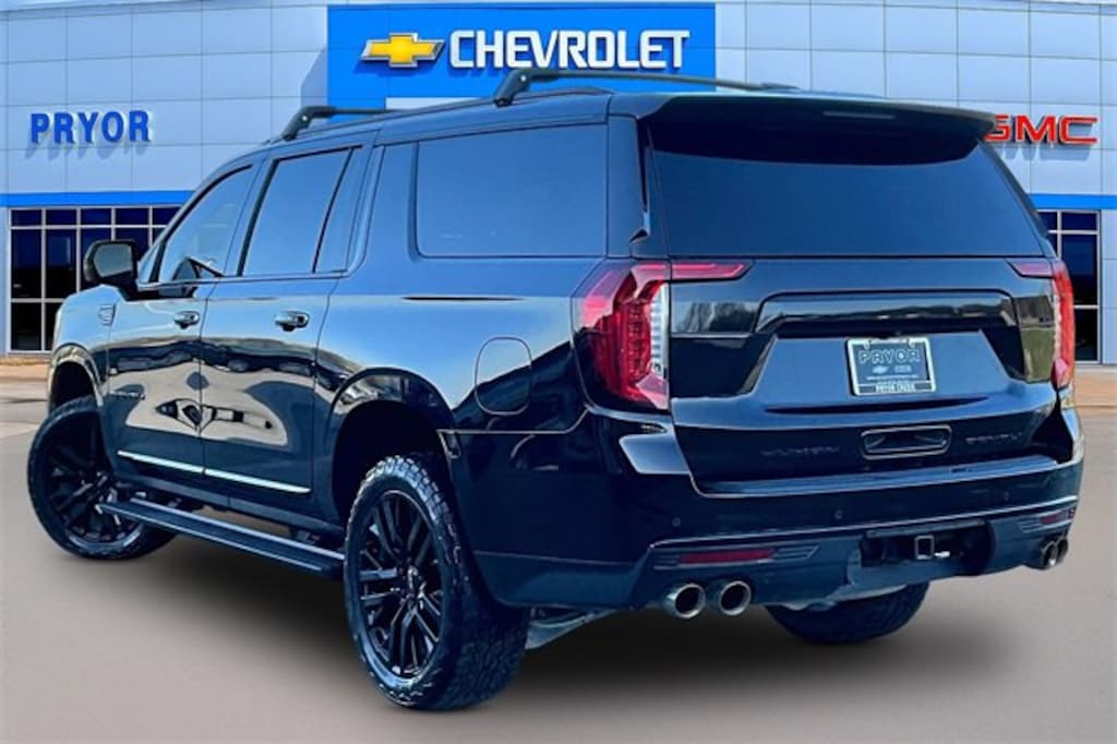 Used 2023 GMC Yukon XL Denali SUV