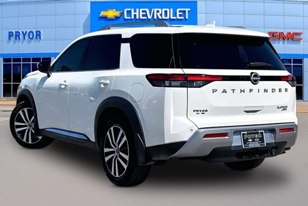 Used 2024 Nissan Pathfinder Platinum