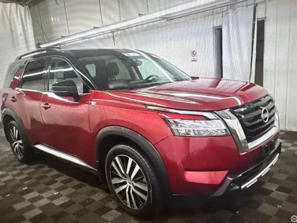 Used 2023 Nissan Pathfinder Platinum