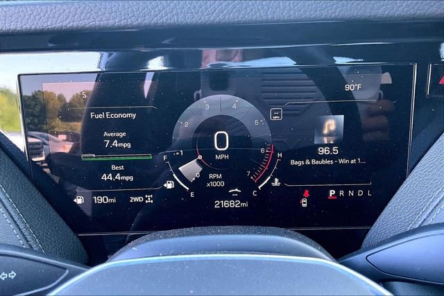 2025 GMC Yukon Denali - Photo 13