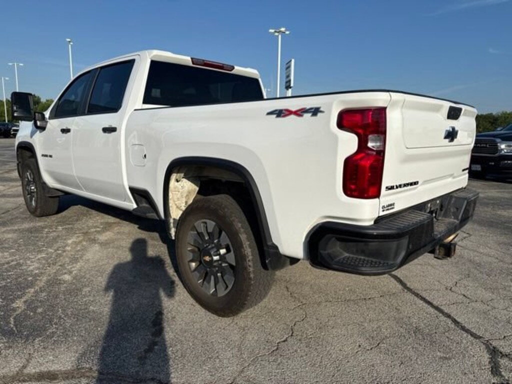 Used 2024 Chevrolet Silverado 2500 HD Custom Truck