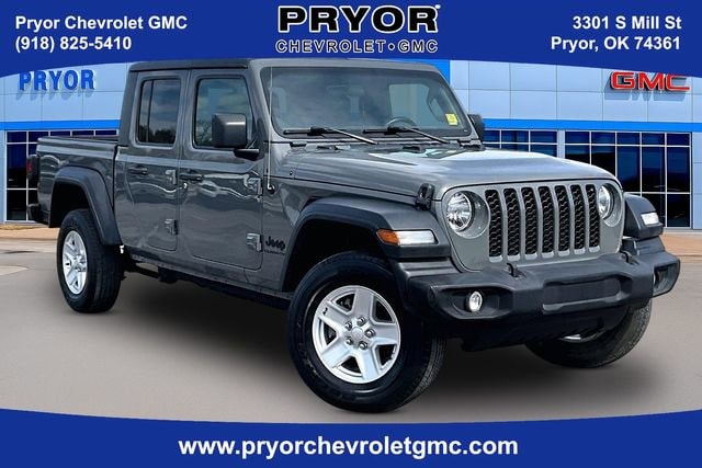 2020 Jeep Gladiator Sport S's photo