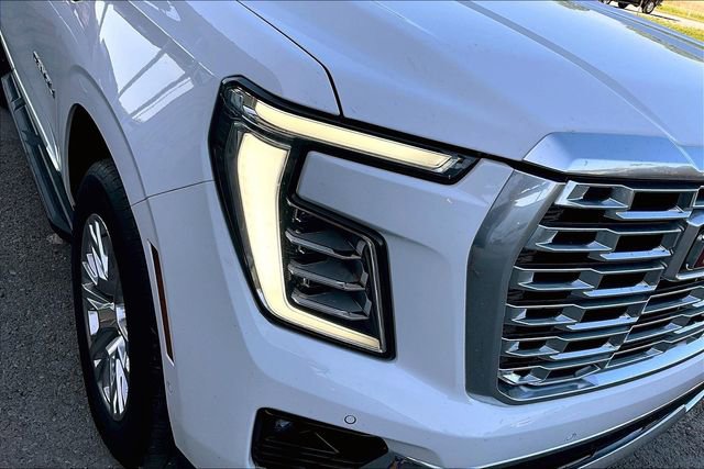 2025 GMC Yukon Denali - Photo 33