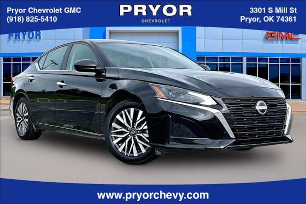 Used 2025 Nissan Altima SV