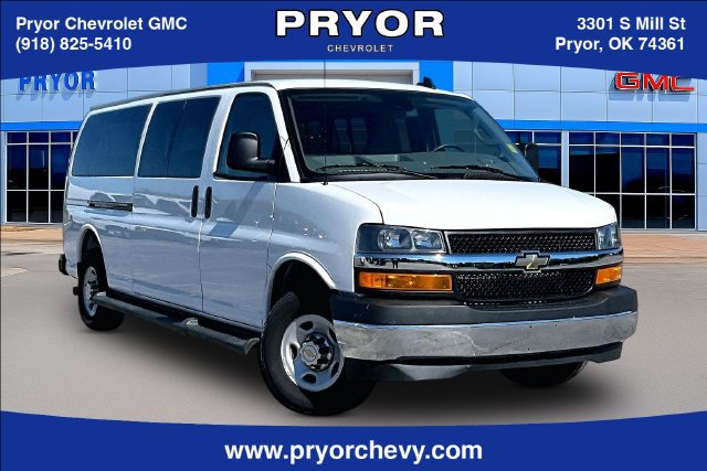 2025 Chevrolet Express Passenger