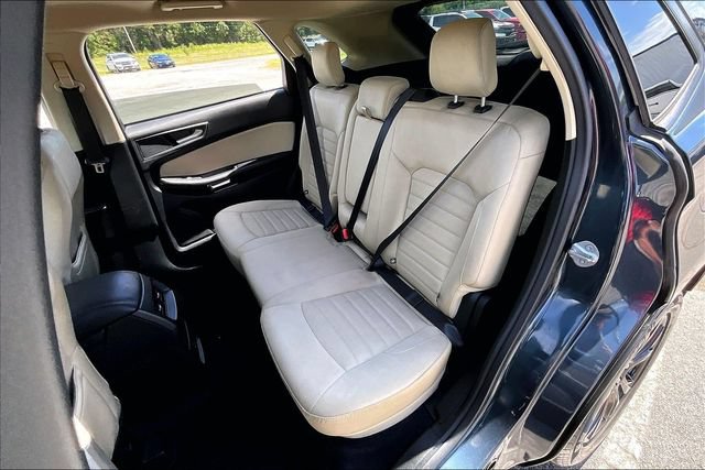 2022 Ford Edge SE - Photo 21
