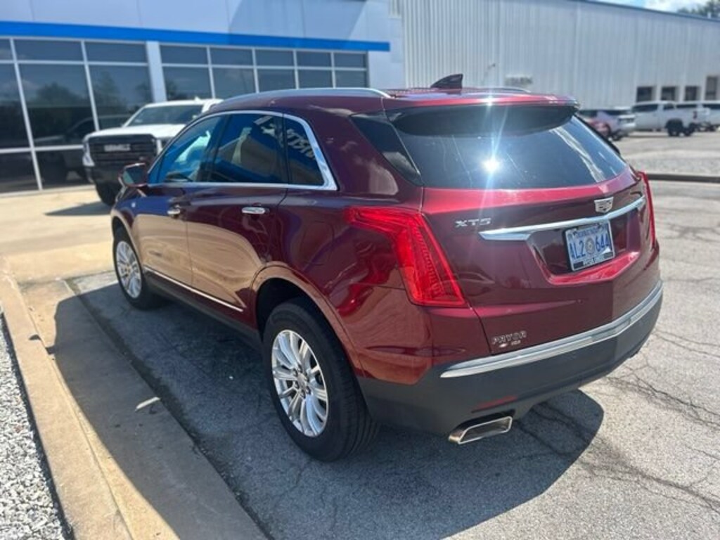 Used 2017 CADILLAC XT5 FWD SUV