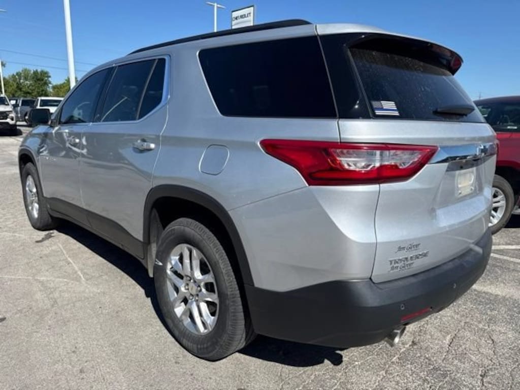 Used 2021 Chevrolet Traverse LT Cloth SUV