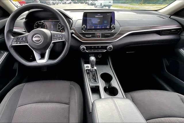 2025 Nissan Altima SV - Photo 7