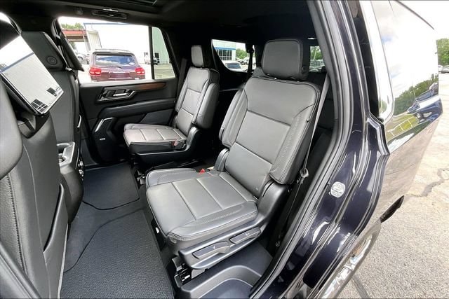 2026 GMC Yukon Denali - Photo 10