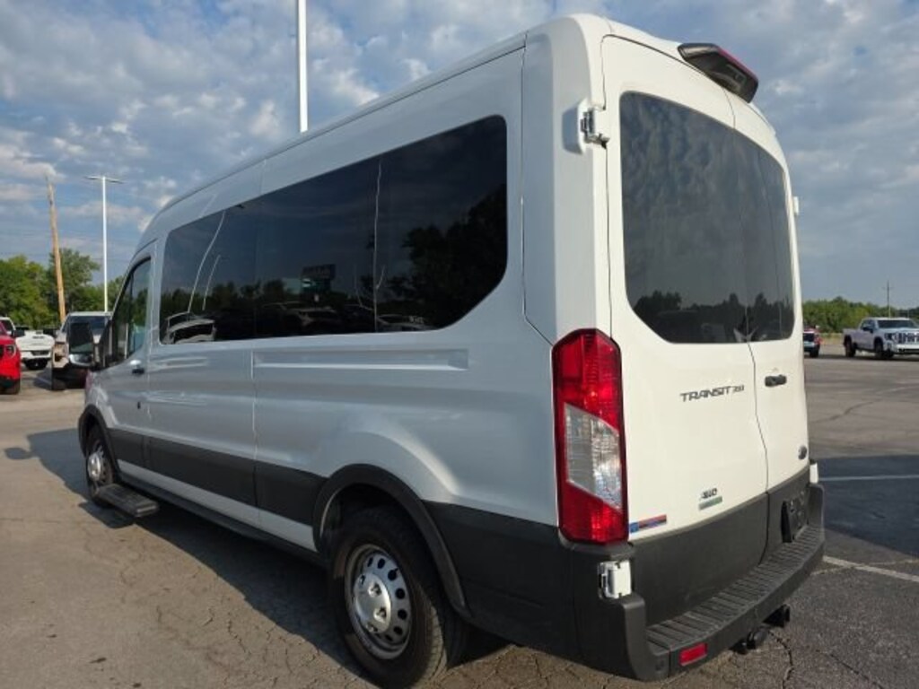 Used 2025 Ford Transit Passenger Wagon XL