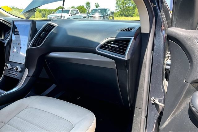 2022 Ford Edge SE - Photo 25