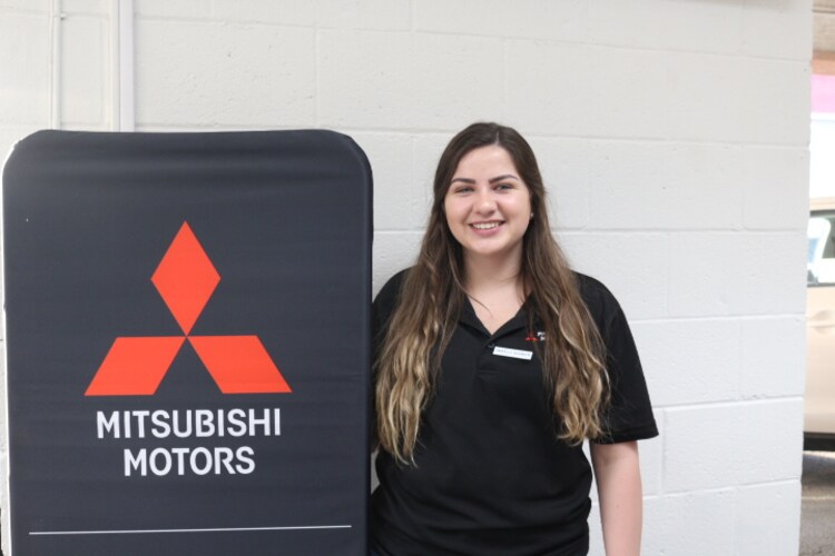 Staff PUENTE HILLS MITSUBISHI
