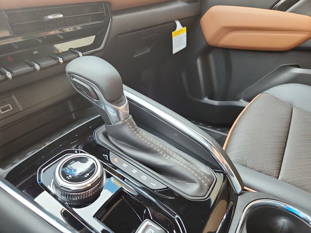 2026 GMC Canyon AT4 - Photo 25
