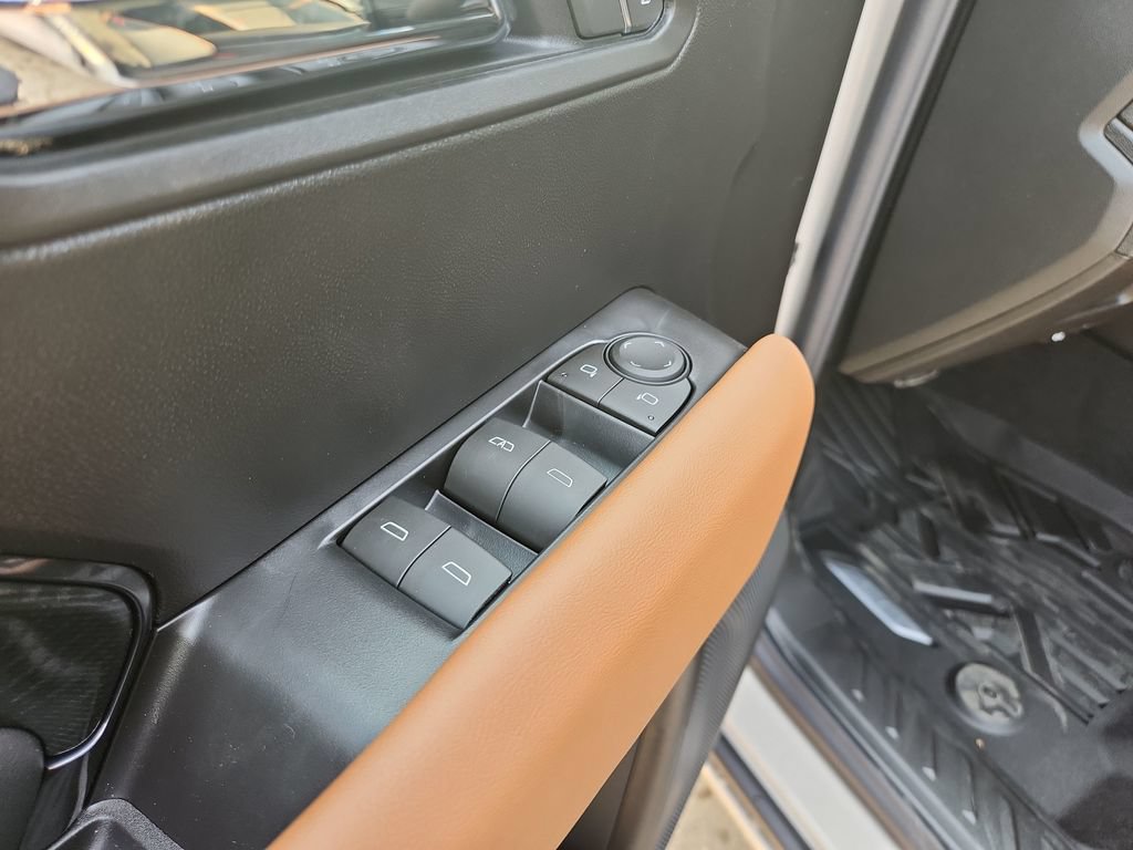 2026 GMC Canyon AT4 - Photo 13