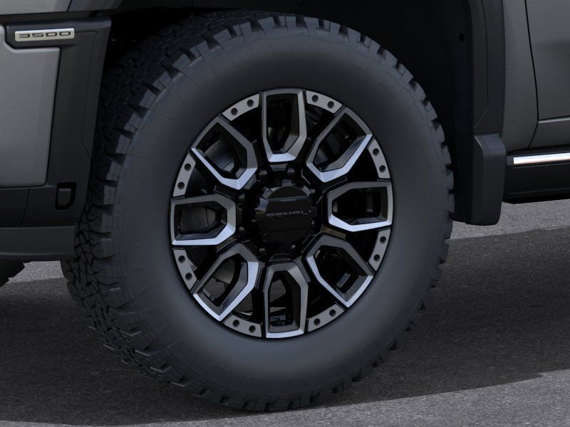 2026 GMC Sierra 3500HD Denali - Photo 9