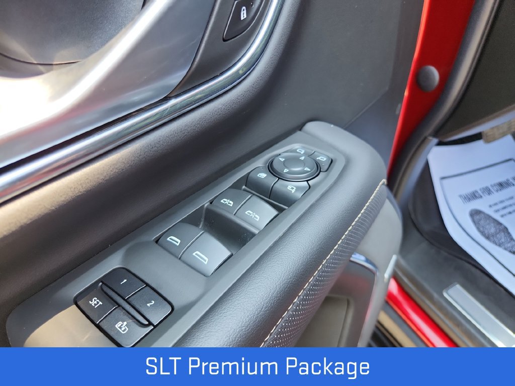 2022 GMC Yukon SLT - Photo 16