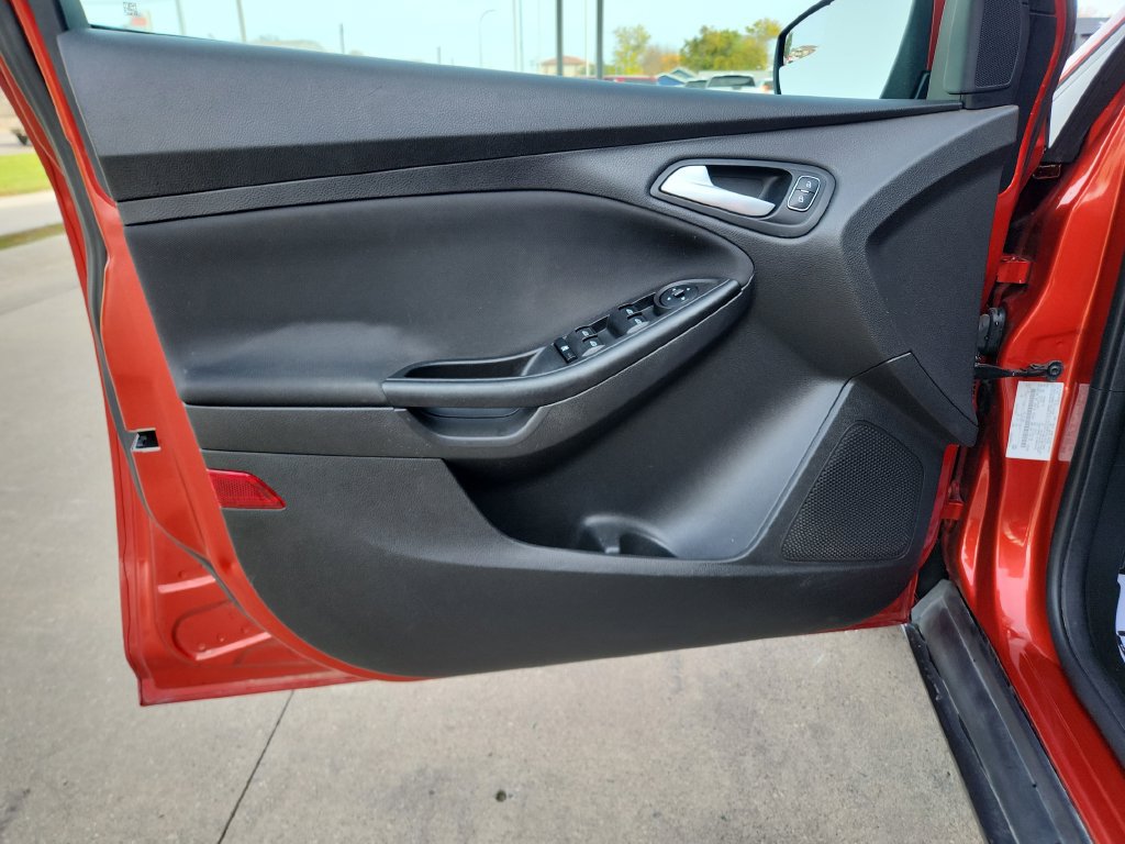 2018 Ford Focus SE - Photo 14