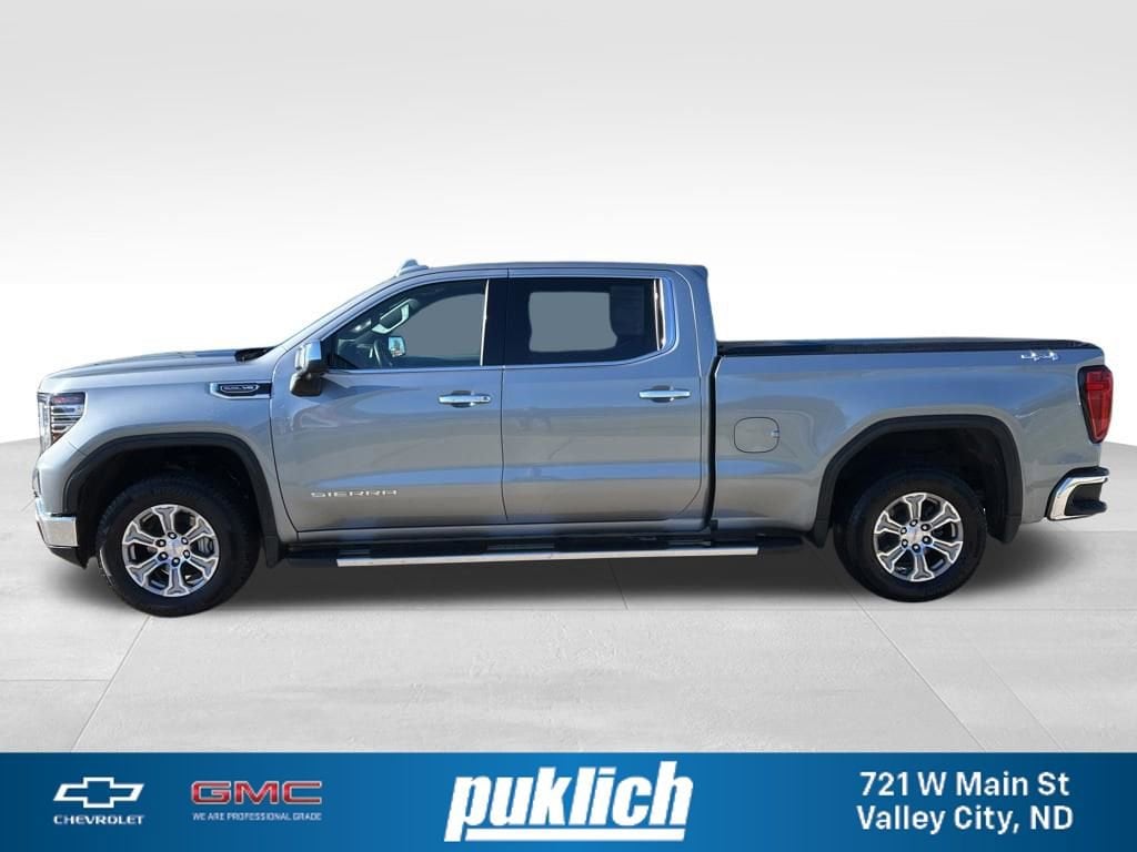 2023 GMC Sierra 4WD Crew Cab Short Box SLT's photo