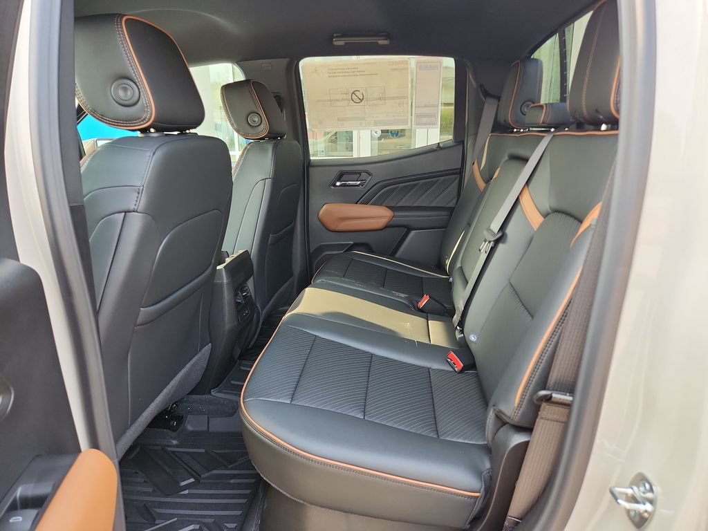 2026 GMC Canyon AT4 - Photo 26