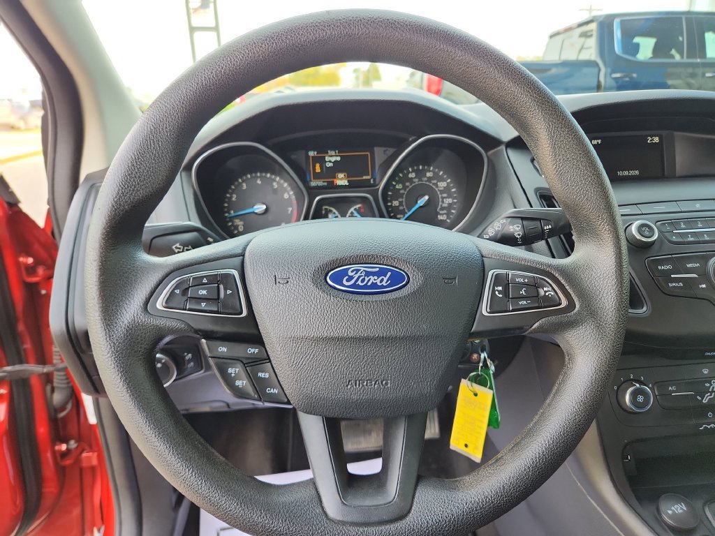 2018 Ford Focus SE - Photo 18