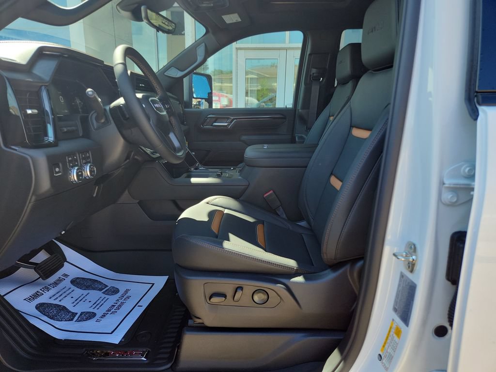2026 GMC Sierra 2500HD AT4 - Photo 11