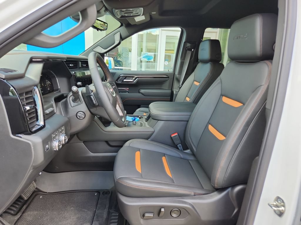 2026 GMC Sierra 1500 AT4 - Photo 11