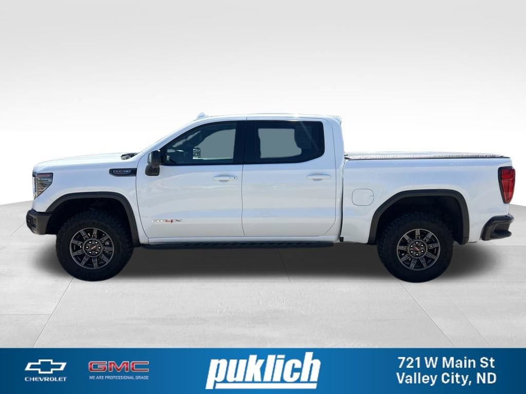 2024 GMC Sierra 4WD Crew Cab Short Box AT4X's photo