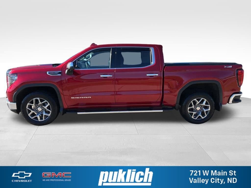 2023 GMC Sierra 4WD Crew Cab Short Box SLT's photo