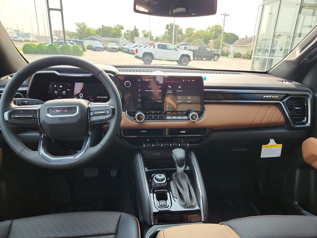 2026 GMC Canyon AT4 - Photo 14