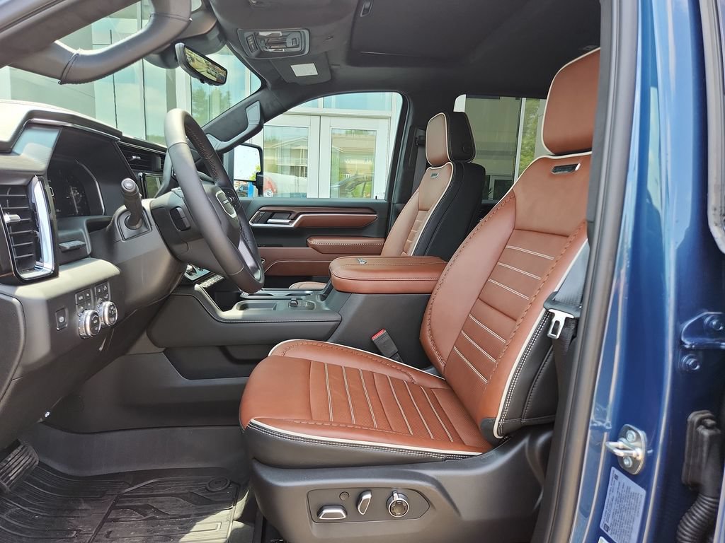 2026 GMC Sierra 3500HD Denali Ultimate - Photo 12