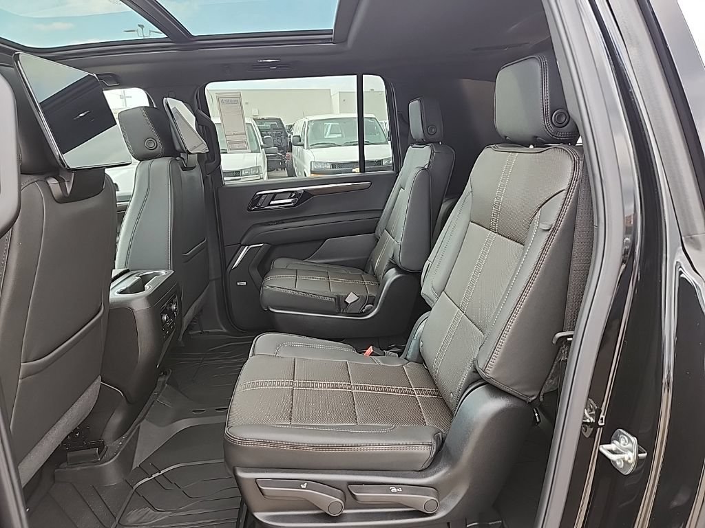 2026 Chevrolet Suburban High Country - Photo 52
