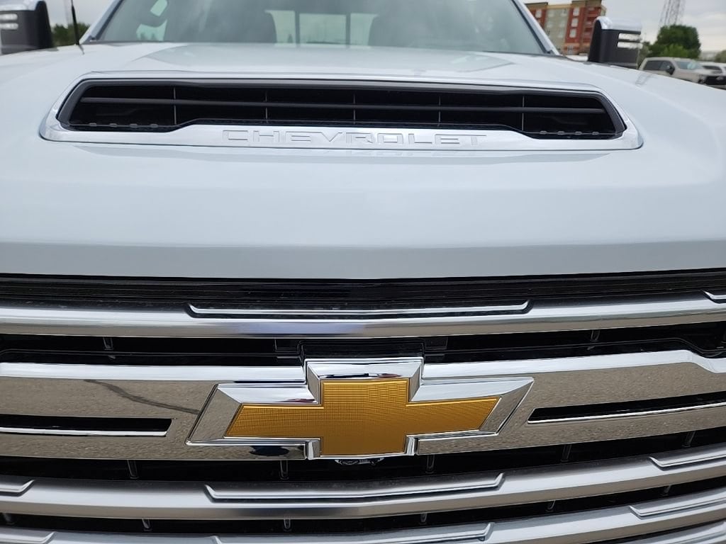 2026 Chevrolet Silverado 2500 HD High Country - Photo 61