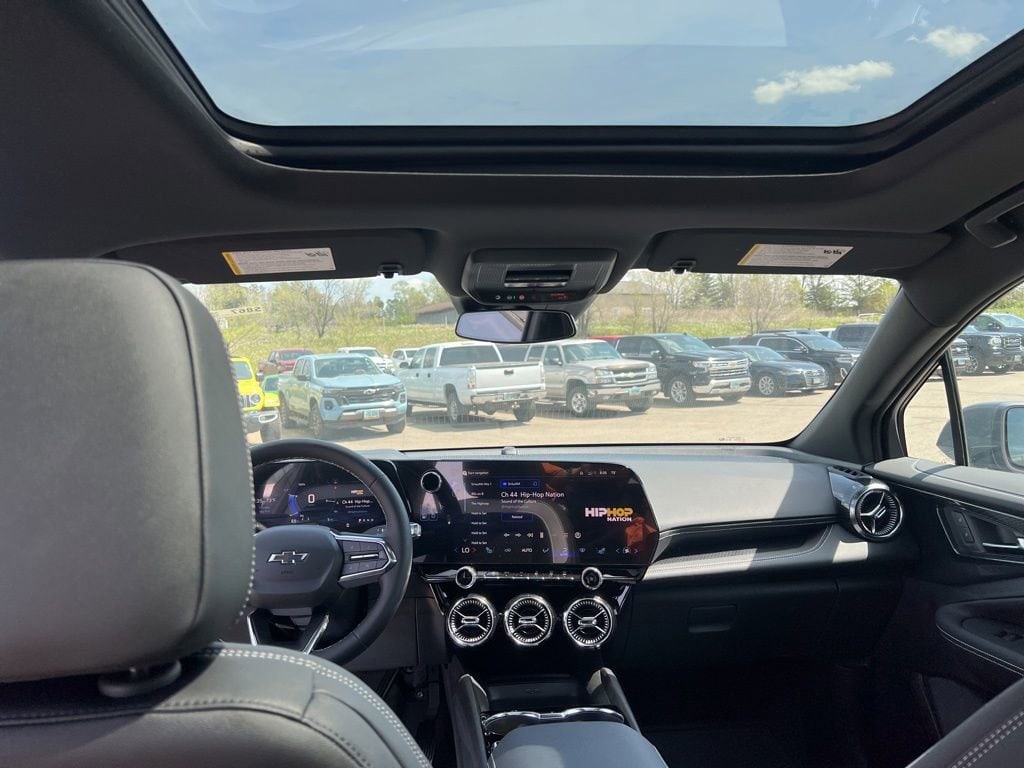 2025 Chevrolet Blazer EV LT - Photo 25