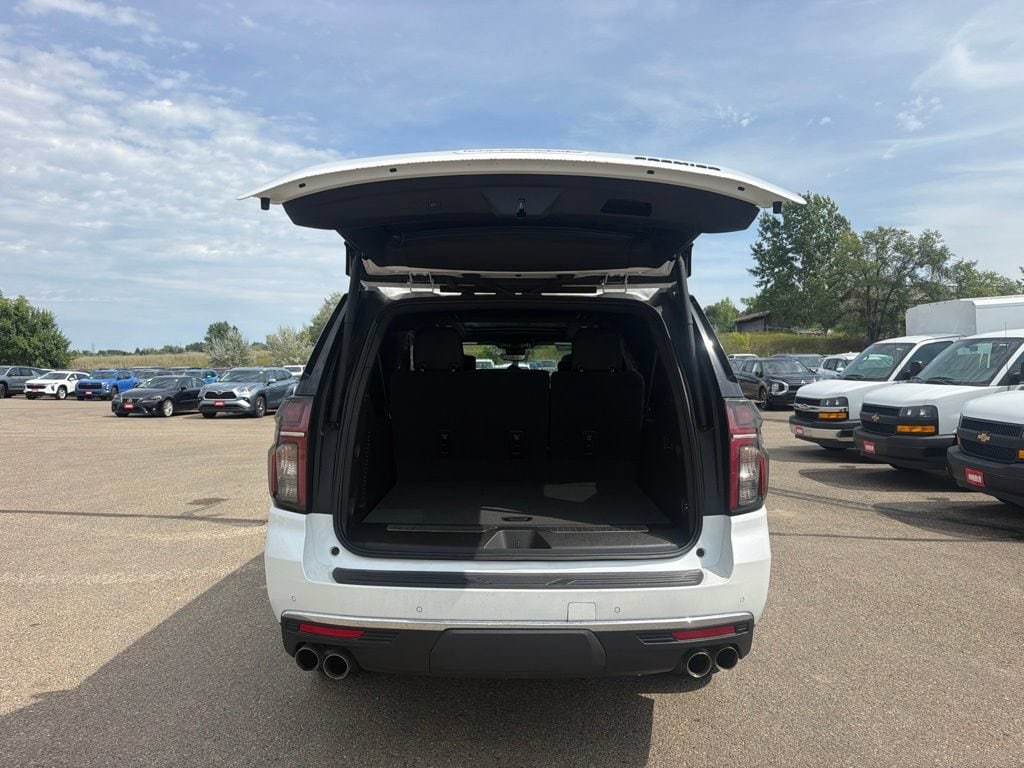 2023 Chevrolet Suburban Premier - Photo 38
